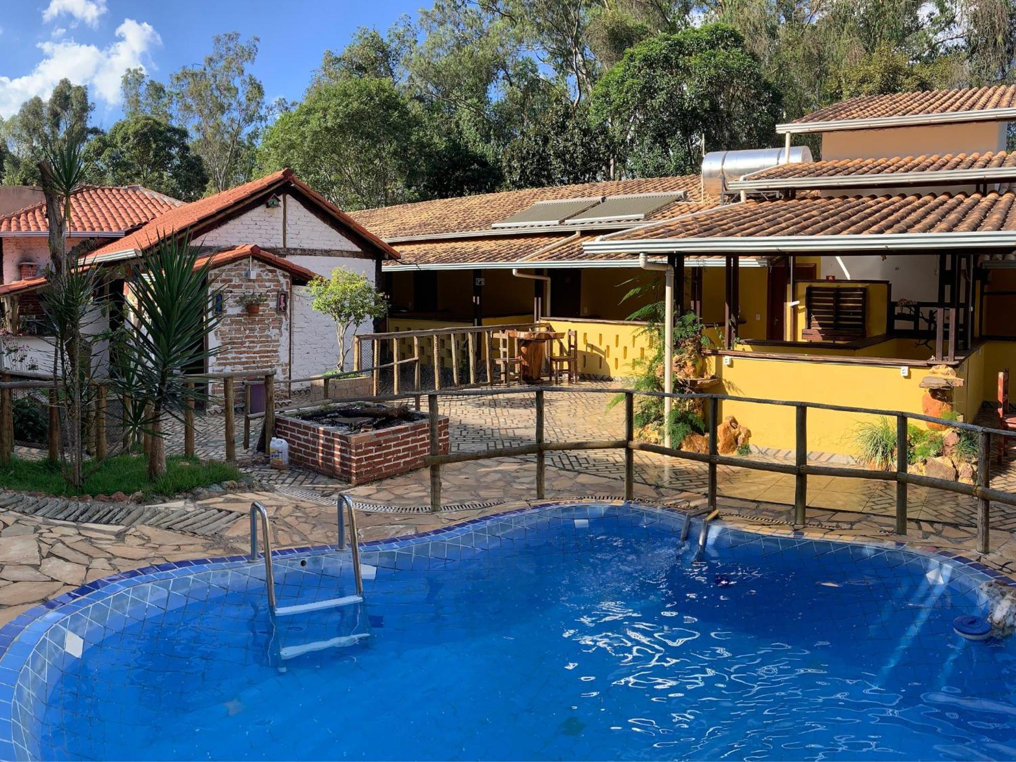 Pousada Casinha Velha Nova Lima Exterior foto